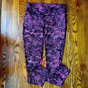 Under Armour Heat Gear Yoga Pants, Size Medium